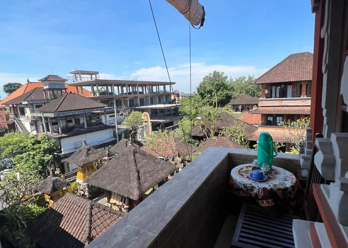 Banana Hotel *